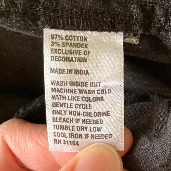 Women’s size 8 Crown and Ivy gently used Charlotte black pants with pockets - Picture 7 of 8